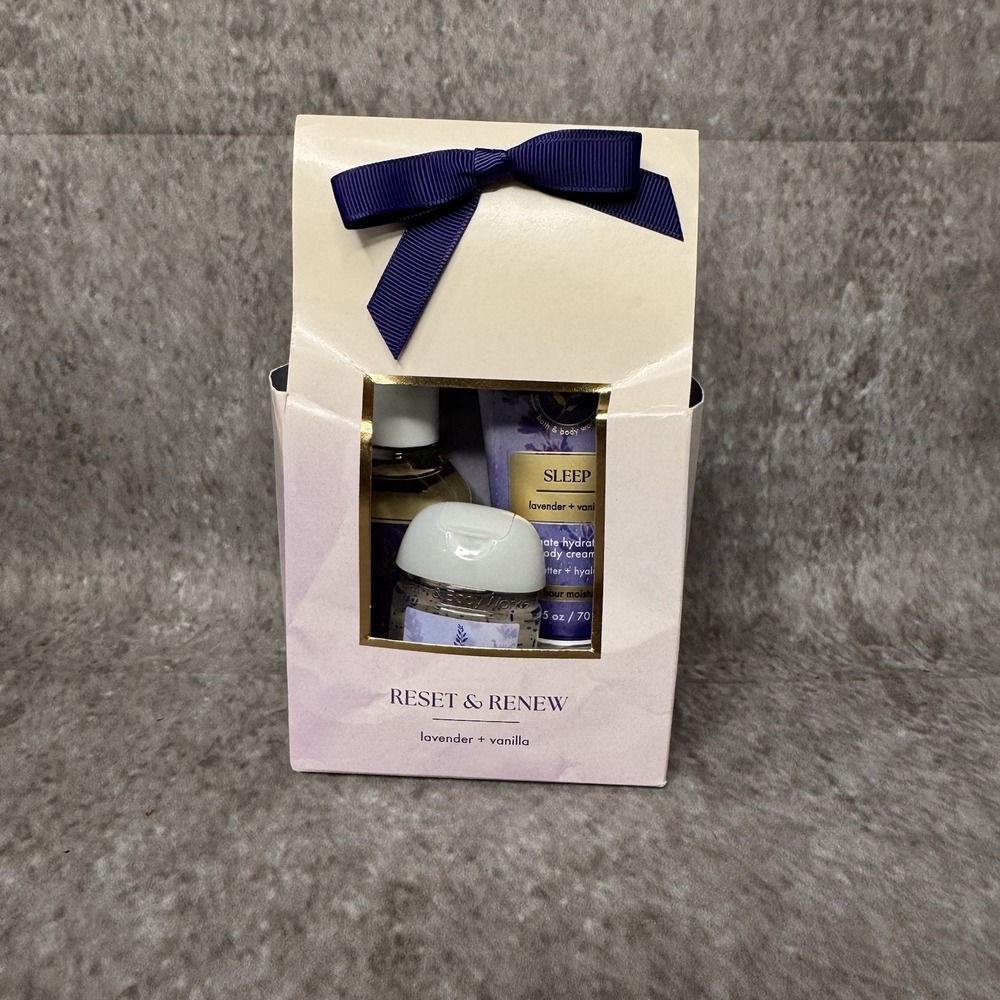 Bath & Body Works Mini Gift Set Lavender Vanilla Lotion Body Wash & Sanitizer
